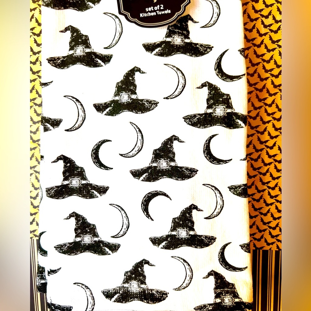 2 Halloween Black Witch Hats & Moons Kitchen Towels Spooky Cooking